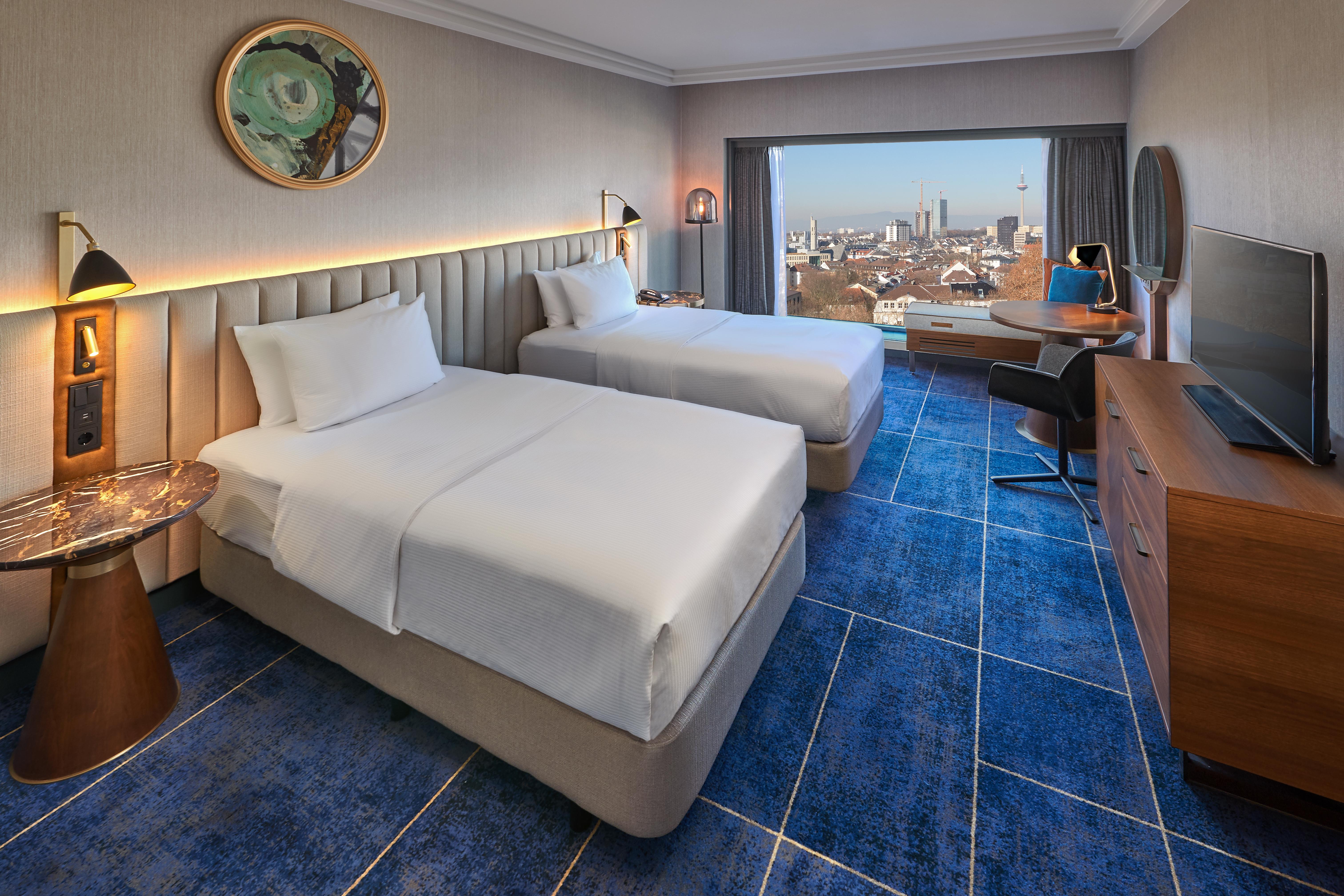 ฮิลตัน แฟรงเฟิร์ต ซิตี้เซ็นเตอร์ Hotel Frankfurt am Main ภายนอก รูปภาพ Deluxe Room