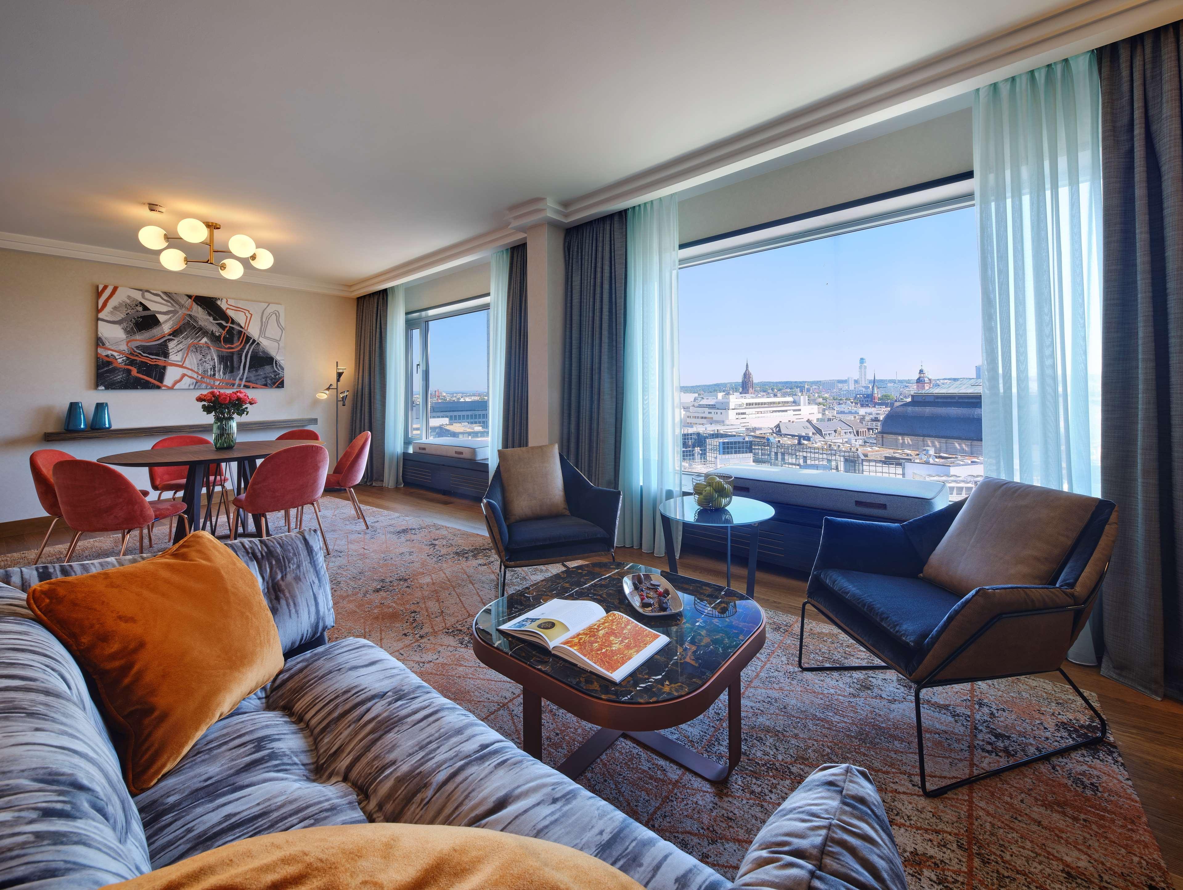 ฮิลตัน แฟรงเฟิร์ต ซิตี้เซ็นเตอร์ Hotel Frankfurt am Main ภายนอก รูปภาพ Suite at the Hotel