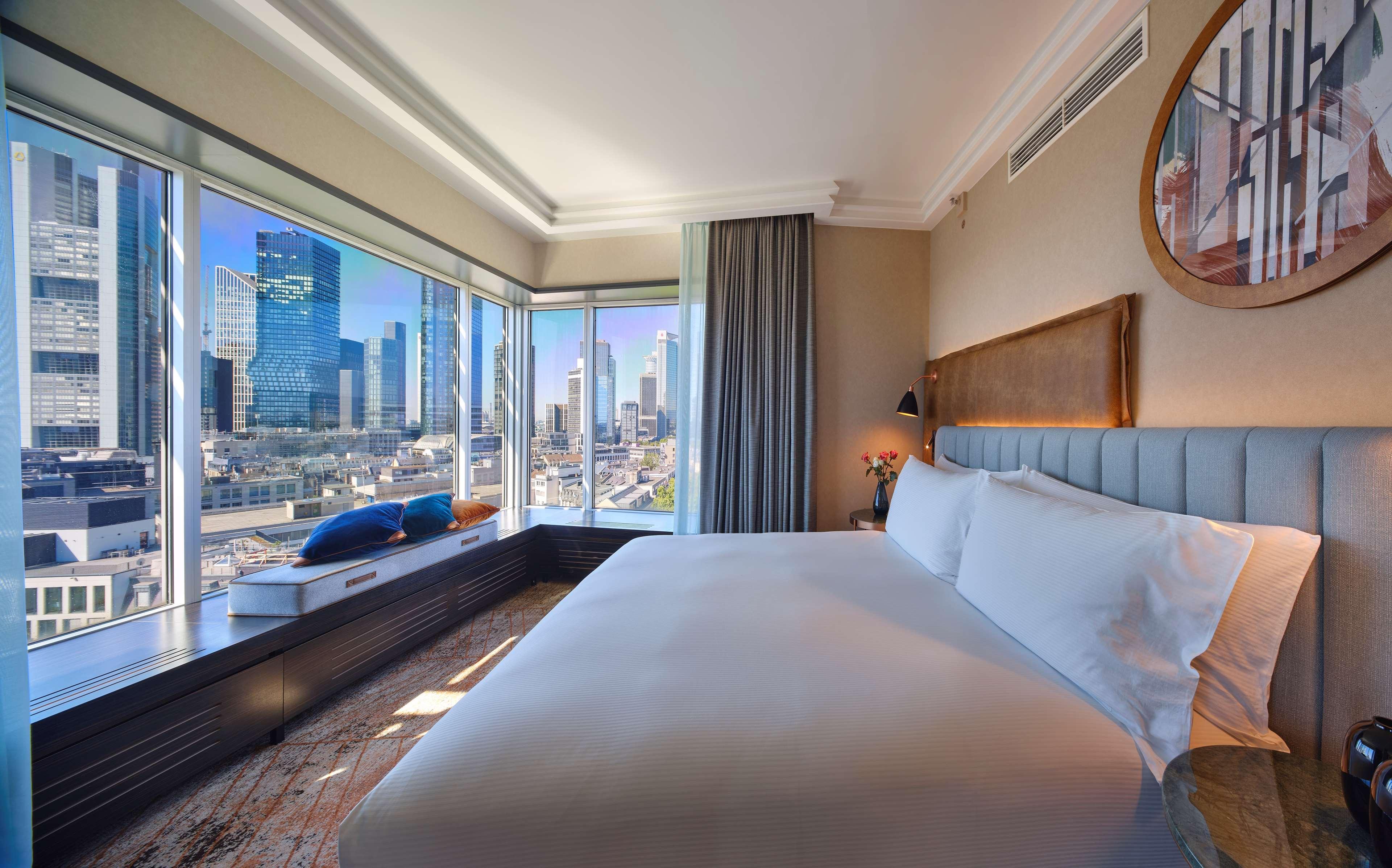 ฮิลตัน แฟรงเฟิร์ต ซิตี้เซ็นเตอร์ Hotel Frankfurt am Main ภายนอก รูปภาพ Deluxe room