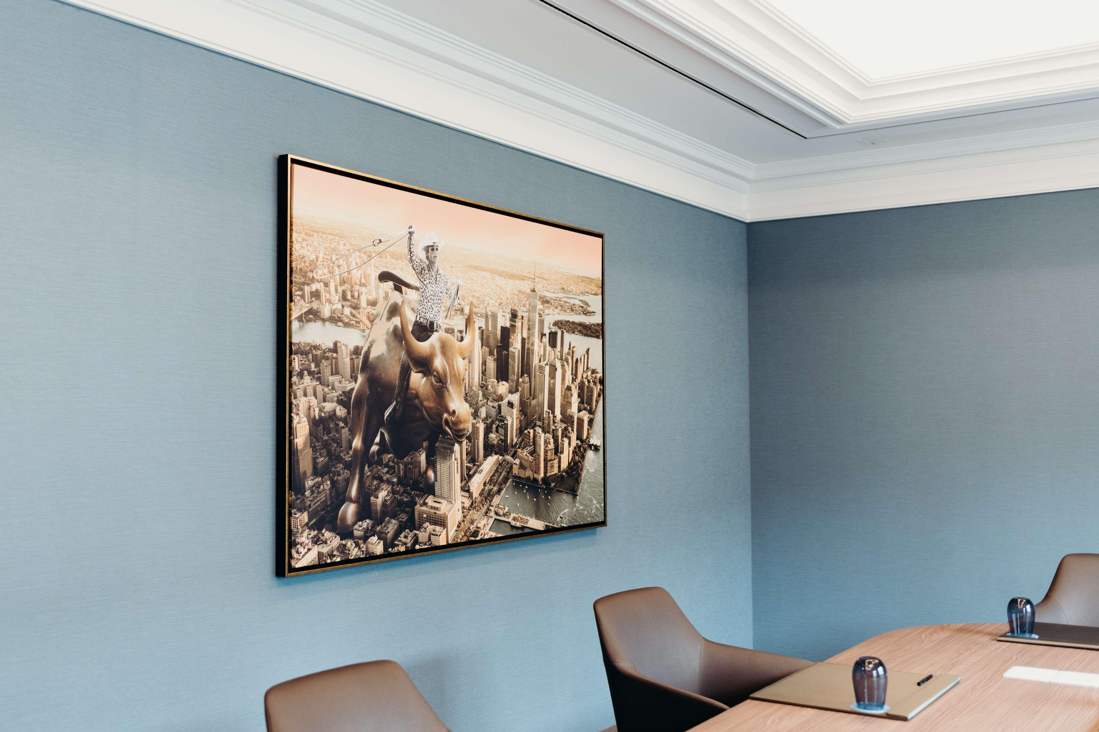 ฮิลตัน แฟรงเฟิร์ต ซิตี้เซ็นเตอร์ Hotel Frankfurt am Main ภายนอก รูปภาพ A wall mounted television
